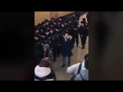 Russian Prankster Drops Toy Gun In Front of Police (Metal Gear Solid Edition)