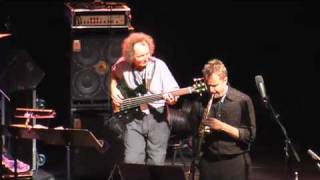 Michael Franks - Monkey See Monkey Do (Live La Cigale Paris, 10-07-2010)