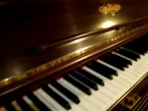 Comadre: Tango de Juan de Dios Filiberto en Pianola x Horacio Asborno, Viedma, Argentina