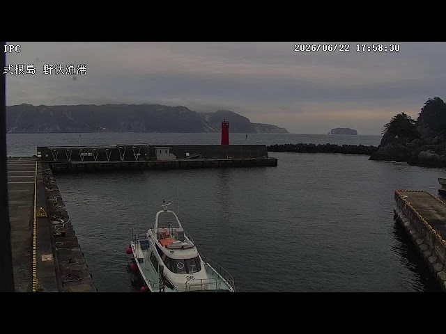 式根島・野伏漁港
