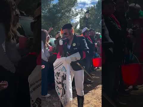 🔵 Villamalea celebra San Isidro con su tradicional “Capitán Sarmiento y su estrafalaria cuadrilla”