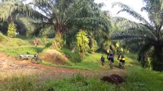 preview picture of video 'At Atang Sanjaya'