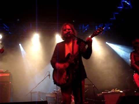 Broken Social Scene - Safety Bricks (live)
