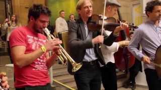 DANCE FLASHMOB Festival Mazurki@Targi CoJestGrane - Janusz Prusinowski Kompania