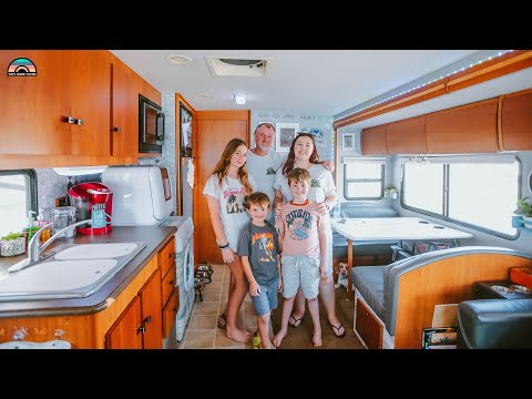 Family of 5 in RV - Traveling the Country After Selling Their Big House