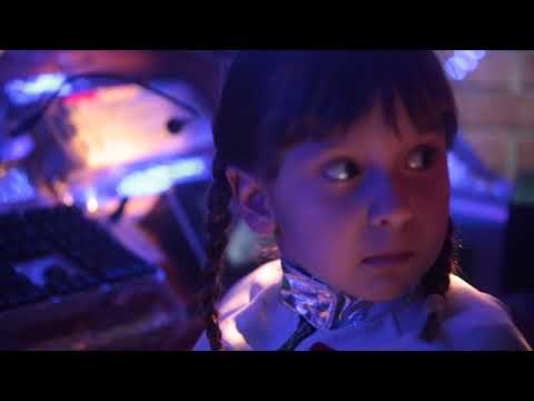 Straight to Mars Alice Starring Larissa Jewel