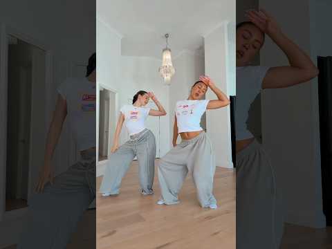 Nothing beats a Jet2 holiday DANCE! 😂✈️🌴 #shorts