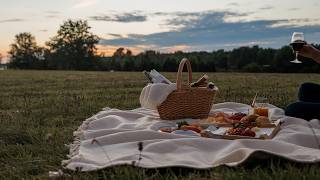 Best Picnic Blanket 2025 👌 Top 5 Best Affordable Waterproof Picnic Blanket