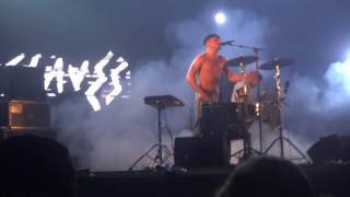 Slaves - New Song (&quot;Same Again&quot; ?) - BBK Festival - Bilbao - Carpa Stage - 08-07-16