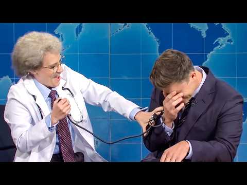 SNL Cast BREAKING on Weekend Update for 8 Minutes Straight