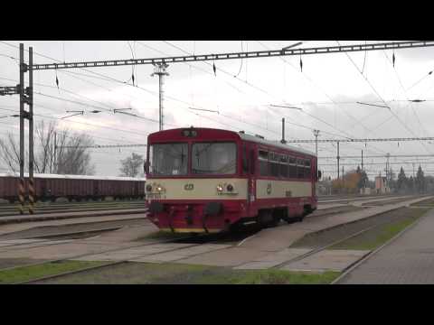 ČD 810.564 - Odjezd vlaku Os 5466 - Jaroměř, 8.11.2014