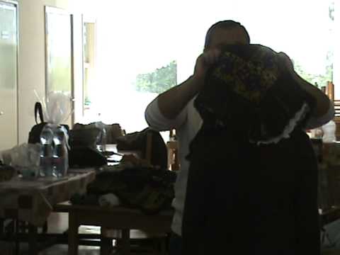 2/05. Hetényi viselet 3. (haj, főkötő, kendő)