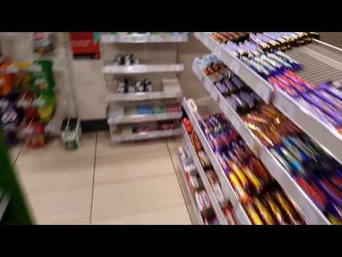 İNGİLTEREDE PETROL İSTASYONU