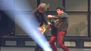 Green Day - "I Fought the Law" [The Crickets cover] (Live in Los Angeles 2-12-22)