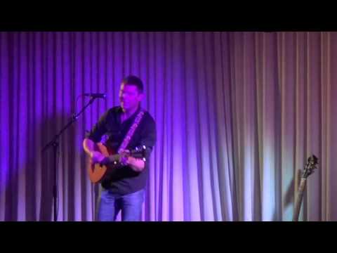 still haven't found what I'm looking for U2 cover - Martin Dale live