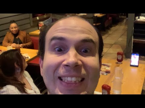 Jonathan Camano is live! Today Is My Birthday! I’m 33. I’m At Chili’s 🌶️ 🎂🎉🥳🎈🎊🎁🍾🍻🍺⭐️💖💝