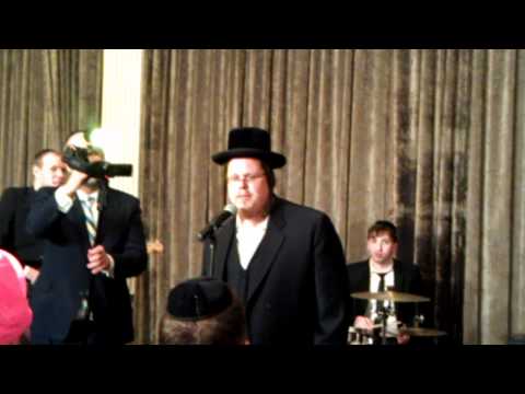 Nachman sings song special for Yitzy's WEDDING