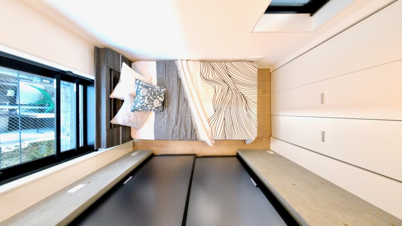 Tokyo Micro Apartment with a Hidden Bedroom!🤯🏠 – 31.6 sqm / 340 sqft(Ep.109)