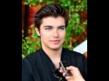 Anton Ewald - Close Up 