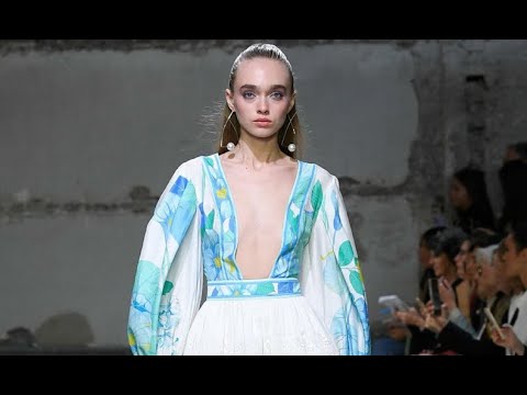 LEONARD Spring 2023 Paris - Fashion Channel