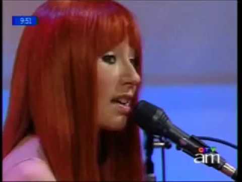 Tori Amos "Roosterspur Bridge" Canada AM 2007