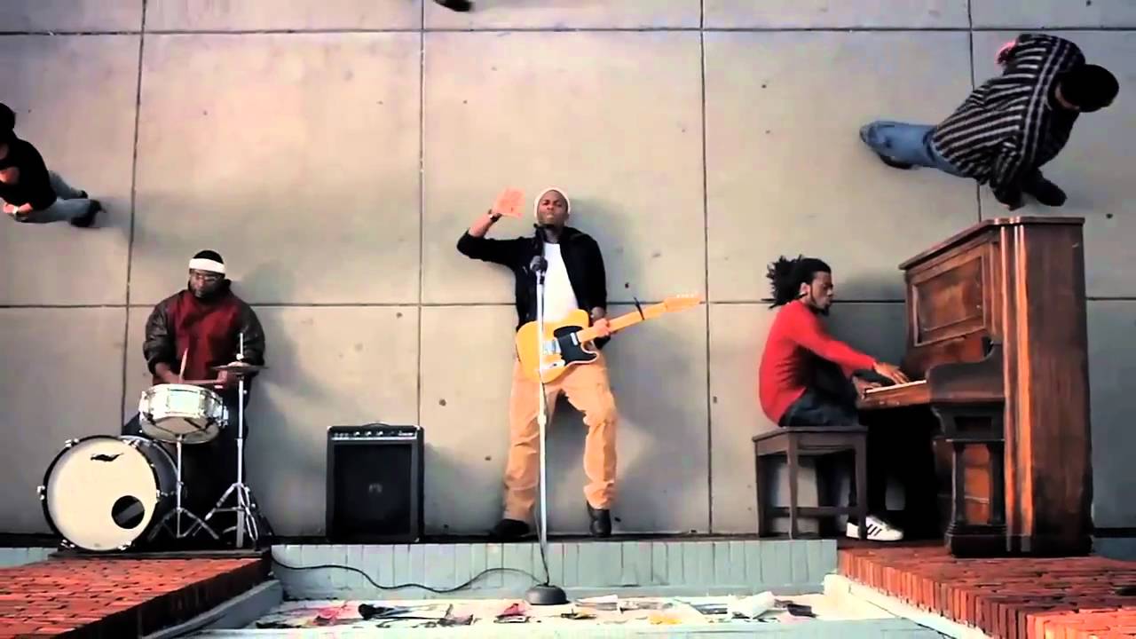 B.o.B – Don’t Let Me Fall (Audio, Lyrics, Video) - Click to play