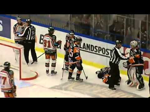 Ful tackling av Sjöström [Växjö - Frölunda] 6/12-12 HD