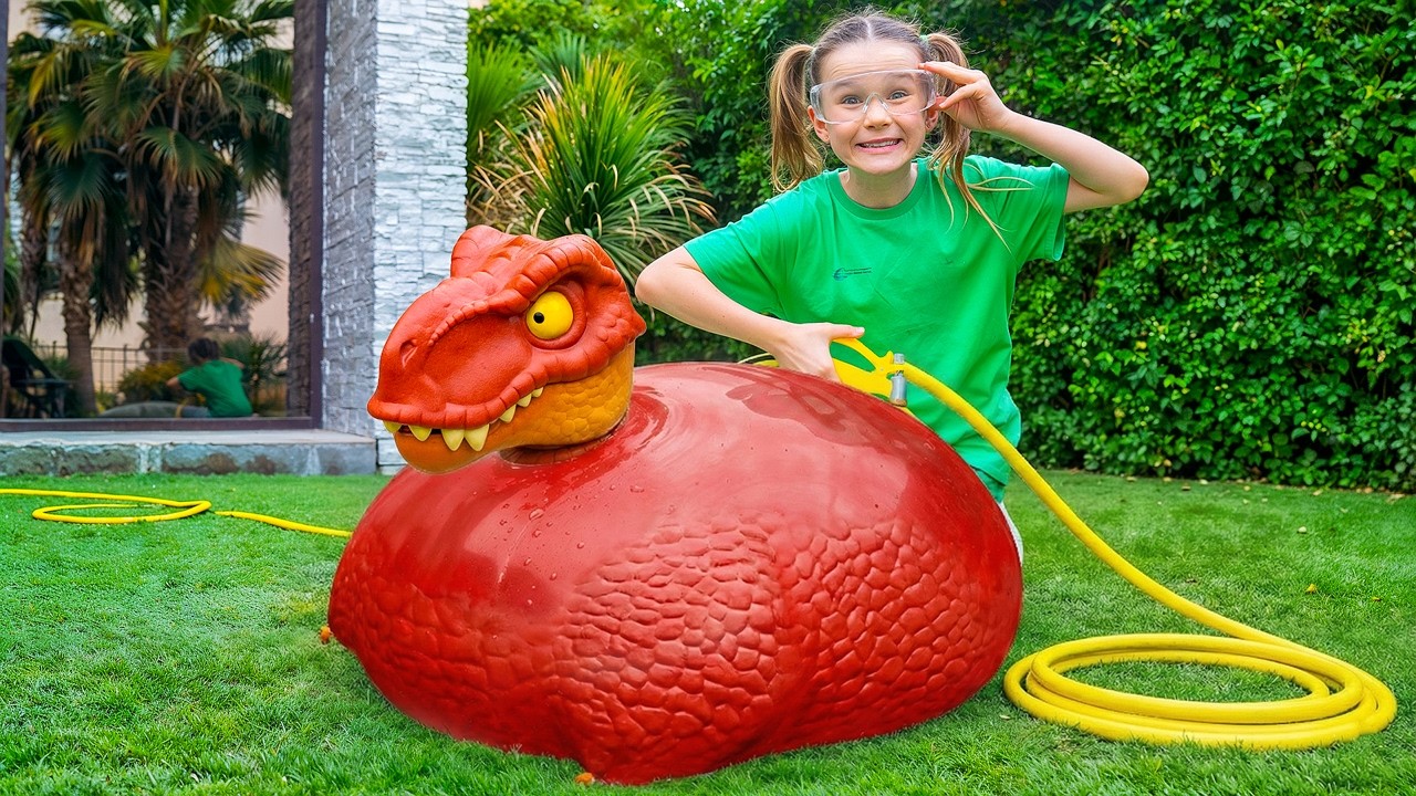 Stretchy Dinosaur Toys Water Experiment and Fun Kids Stories