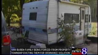 preview picture of video 'Camping family threatened with eviction'