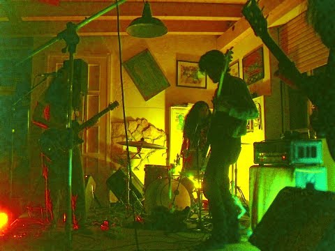 Minami Deutsch (南ドイツ) Live 2018-04-30 @ ViaRoma17, Italy [Still Image]