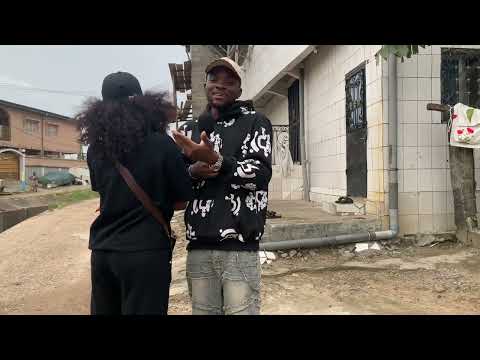 She discovers the man she loves in a video with another girl.