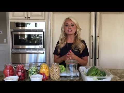 How to Make Mason Jar Salads