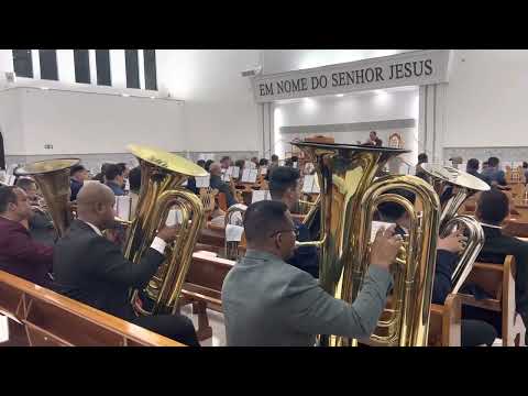 Hino 424 tubas dividindo as vozes