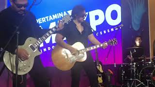 Download lagu David Bayu - Piknik '72 (Live at fX Sudirman, Jakarta 4/12/2022) mp3