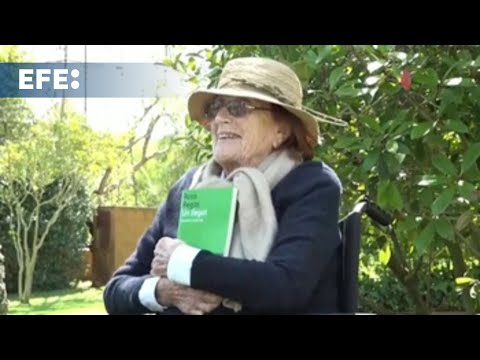 Rosa Regas recibe a Marta Robles en la Biblioteca Nacional