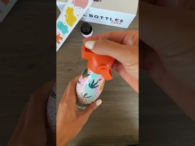 Vídeo relacionado con Cinereplicas - Botella isotérmica Looney Tunes 500ml Acero inoxidable - Licencia Oficial