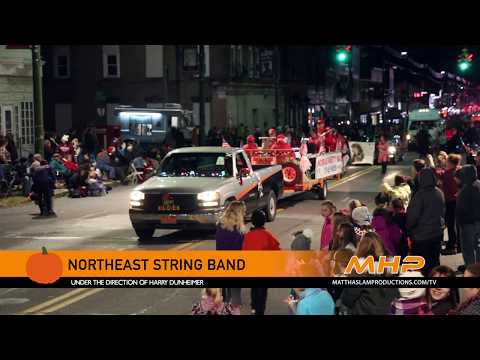 Northeast String Band in the St. Clair Halloween Parade 2018