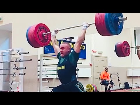 Oleksandr Pielieshenko (85) 215 kg clean and jerk