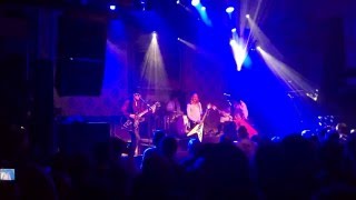 D.A.D - Down That Dusty 3&#39;rd World Road