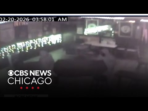 Group steals ATM from bar on Chicago's Northwest Side