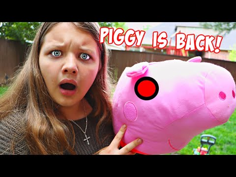 PIGGY IN REAL LIFE! STUCK IN ROBLOX PIGGY GAME! ESCAPE PIGGY ROBLOX!