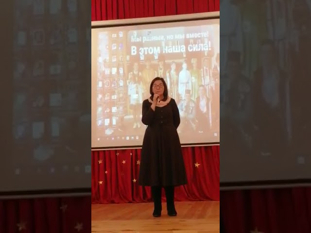 Председатель женсовета района Наиля Хуснутдинова с пожеланиями скорейшей встречи матерей и сыновей на родной земле.