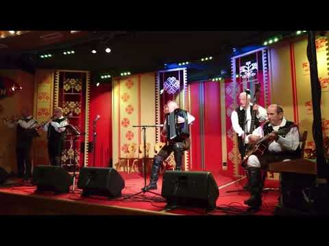 Hauskapelle Avsenik - Seerosenwalzer / Hišni ansambel Avsenik - Cvetoči lokvanj