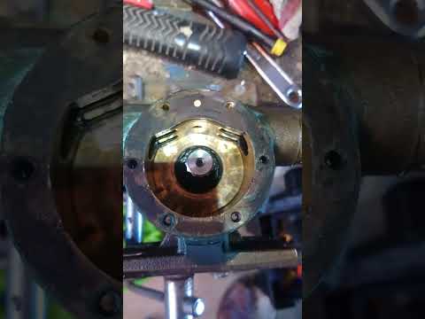 How to remove the seal on a leaking Jabsco engine water cooling pump