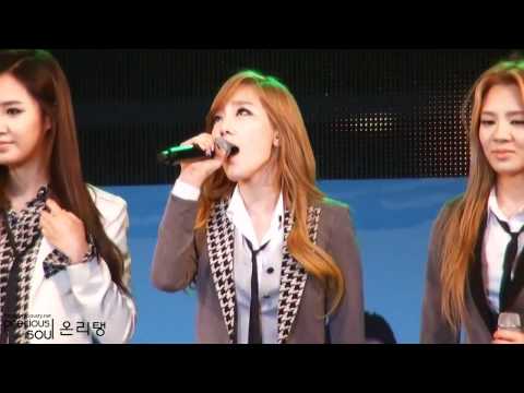 SNSD Taeyeon - How Great Is Your Love [111122]