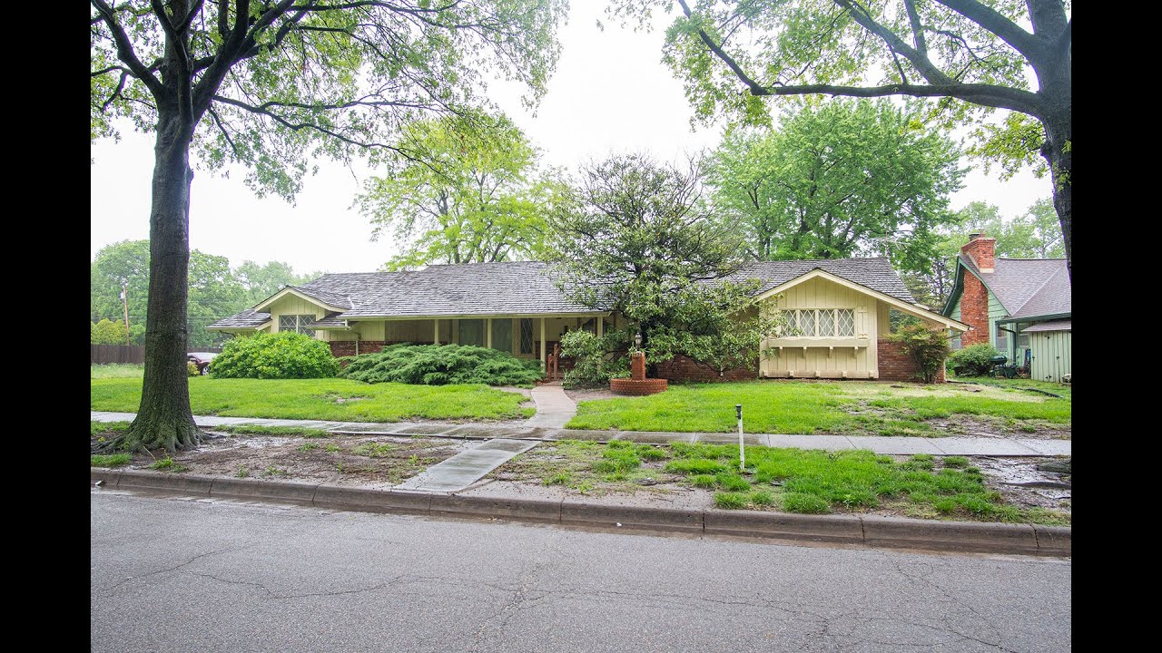 1074 N. ARMOUR LN., WICHITA, KS 67206