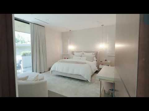 15950 Royal Oak Road | Encino, CA - The Agency