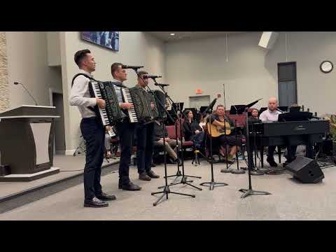 Marius Bernat si prietenii SUA-De multe ori prin valuri ai trecut