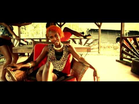 Soukeyna ft  Dj T One   Tchiki Banm Banm   August 2014 CLIP OFFICIEL ATILA MOVIE