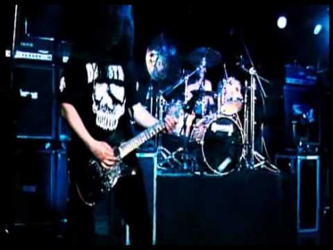 debustrol xx let totalniho masakru